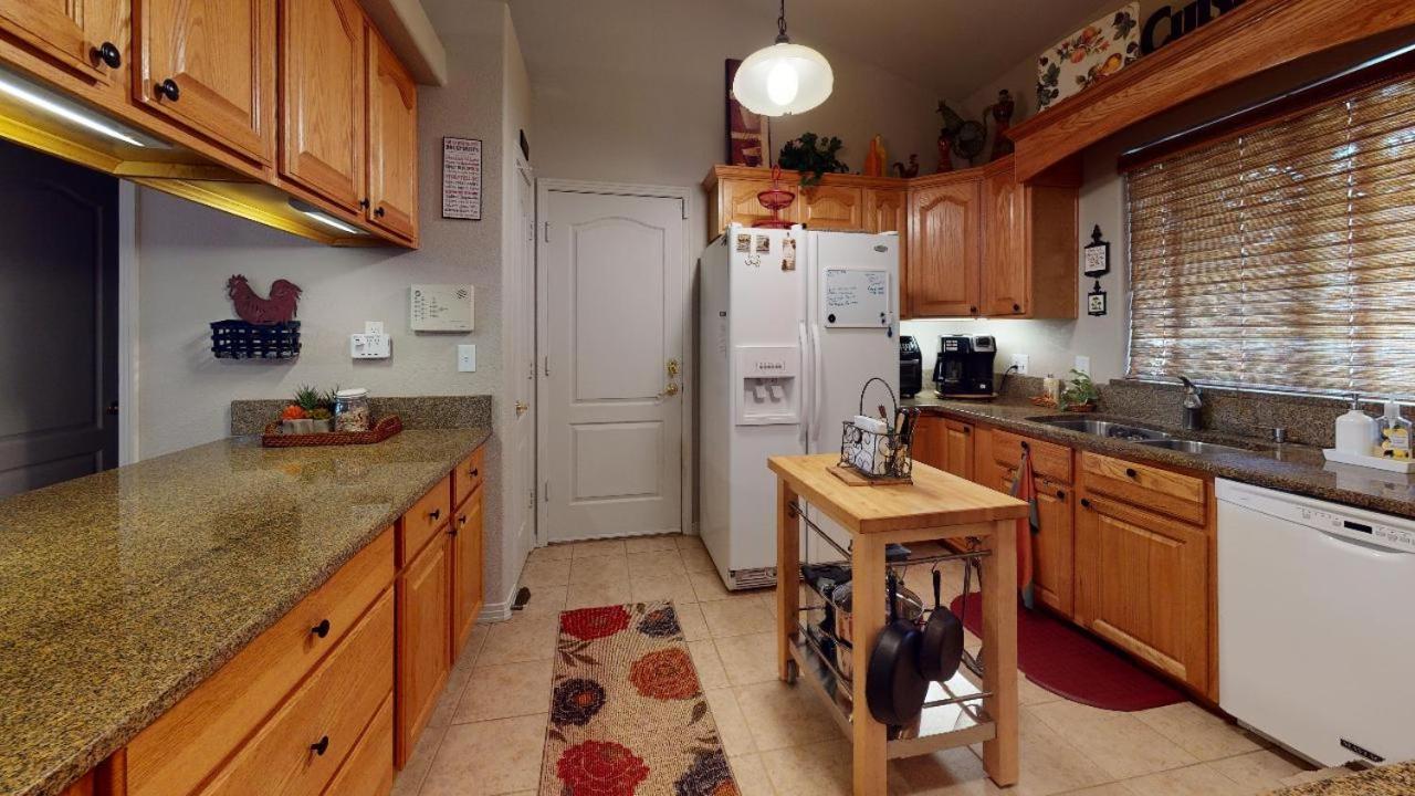 Monument 120 Winding Meadow By Vacation Rentals For You מראה חיצוני תמונה